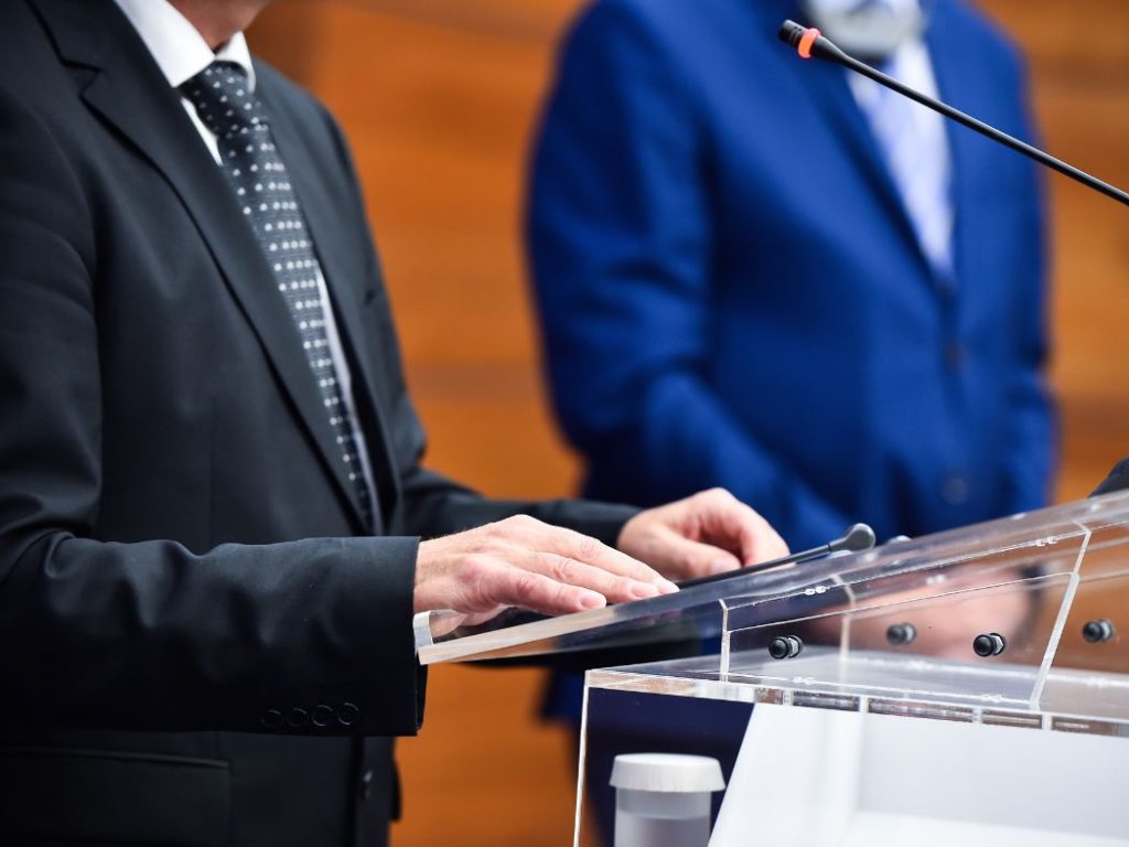 assistente parlamentare