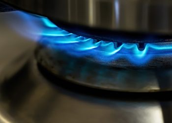 Gas bolletta scende del 4% vulnerabili