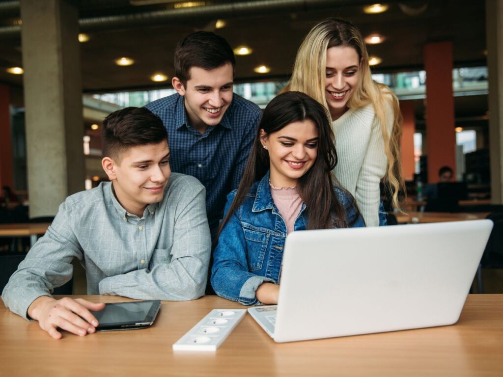Detrazione tasse universitarie, come richiederla