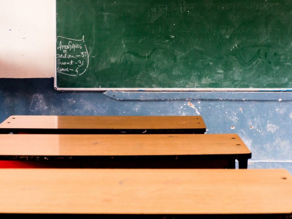 La scuola schiava della burocrazia
