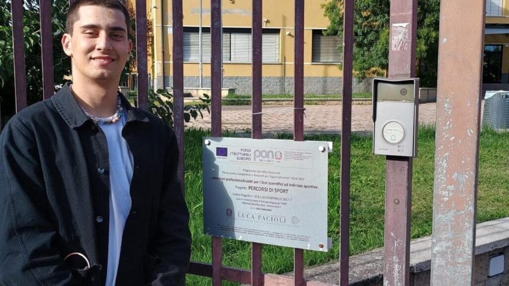 insegnante a 19 anni simone scarano