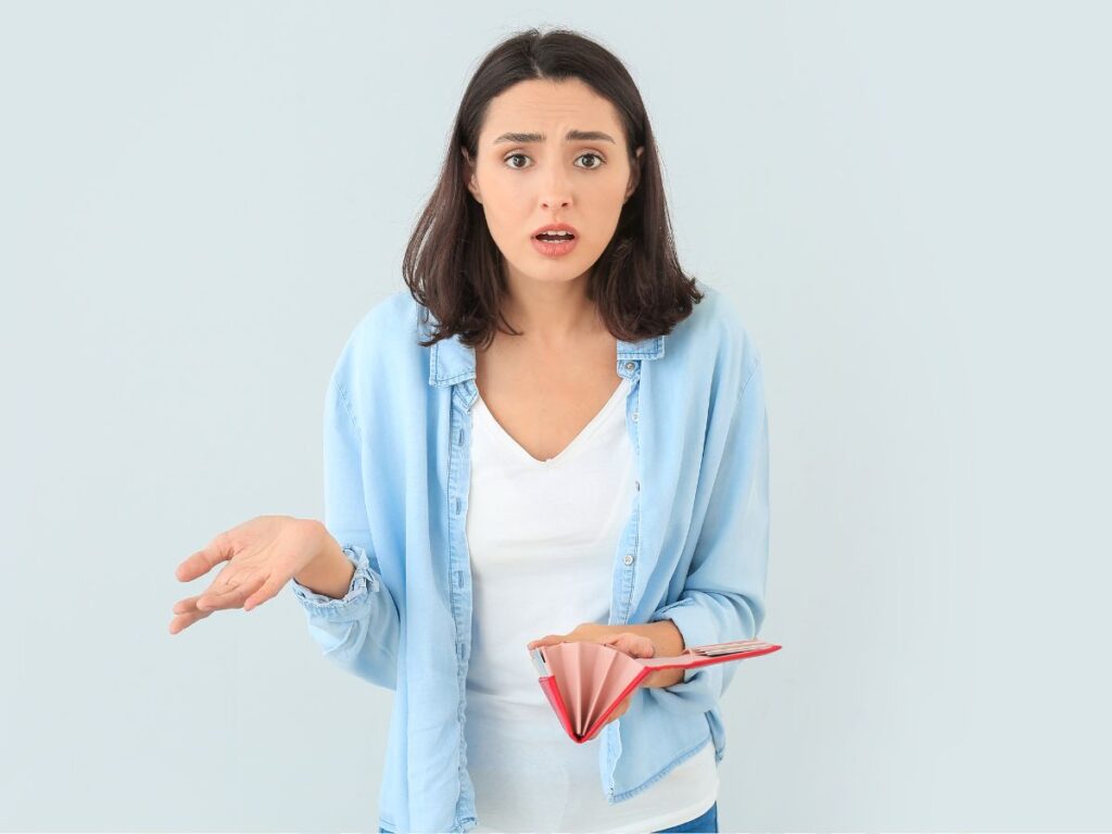 au assegno unico, attenzione a come lo spendi e i rischi che incorri
