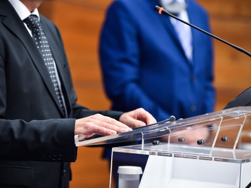 Meloni retorica occupazione