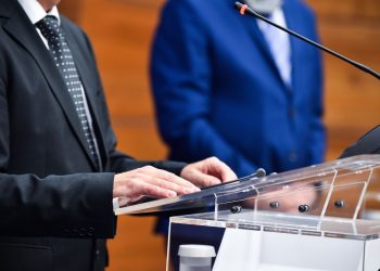 Meloni retorica occupazione